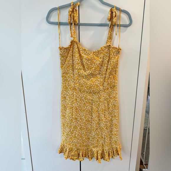 Bardot - Yellow Dress with adorable Tie Straps and all over Ruffle Trim - Picture 6 of 9